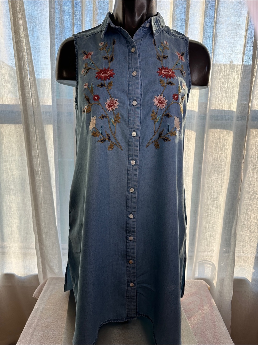 Sleeveless Embroidered Denim Midi Dress - Blue